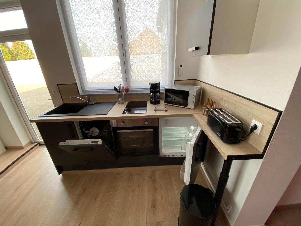 Logements Equipes A Onnaing Avec Espace Balneo En Option Proche Toyota, Autoroute Et Valenciennes Exterior foto