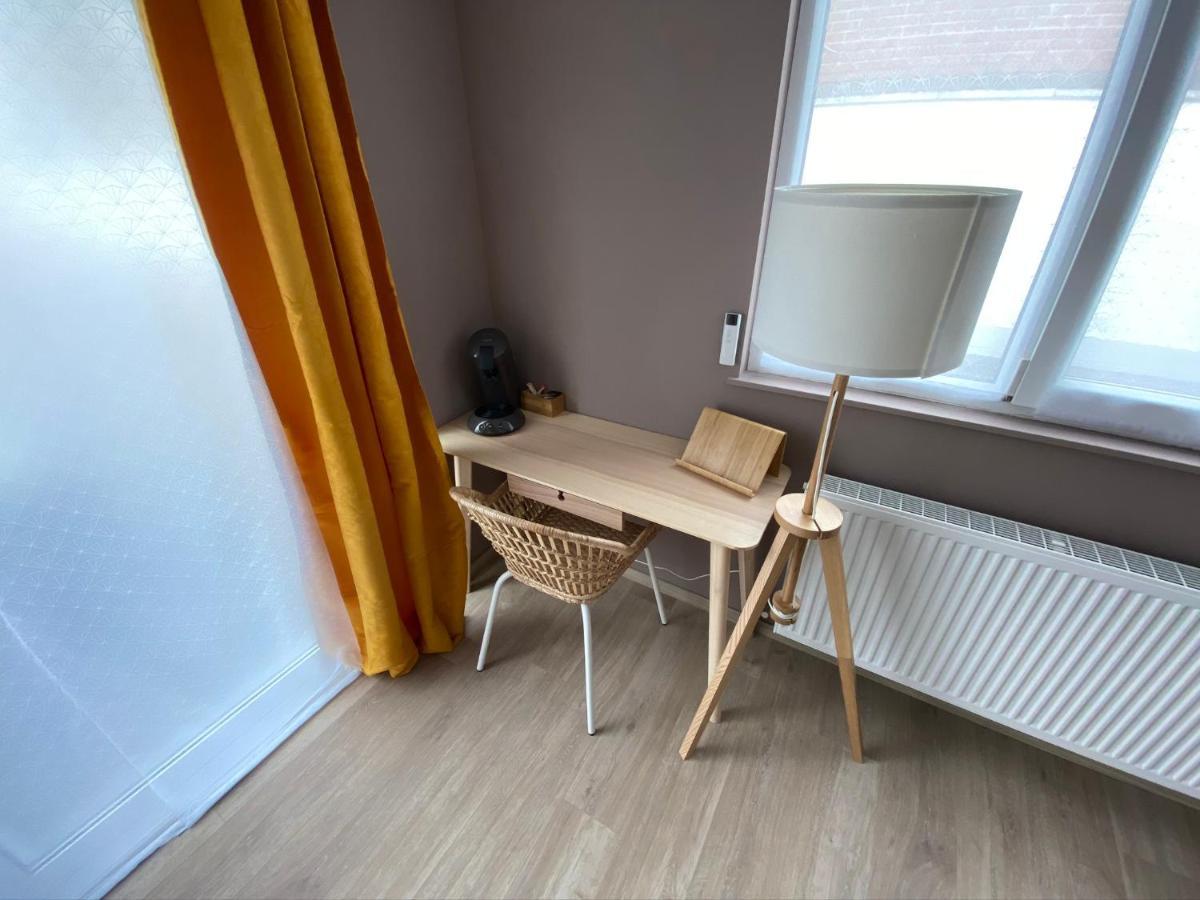 Logements Equipes A Onnaing Avec Espace Balneo En Option Proche Toyota, Autoroute Et Valenciennes Exterior foto