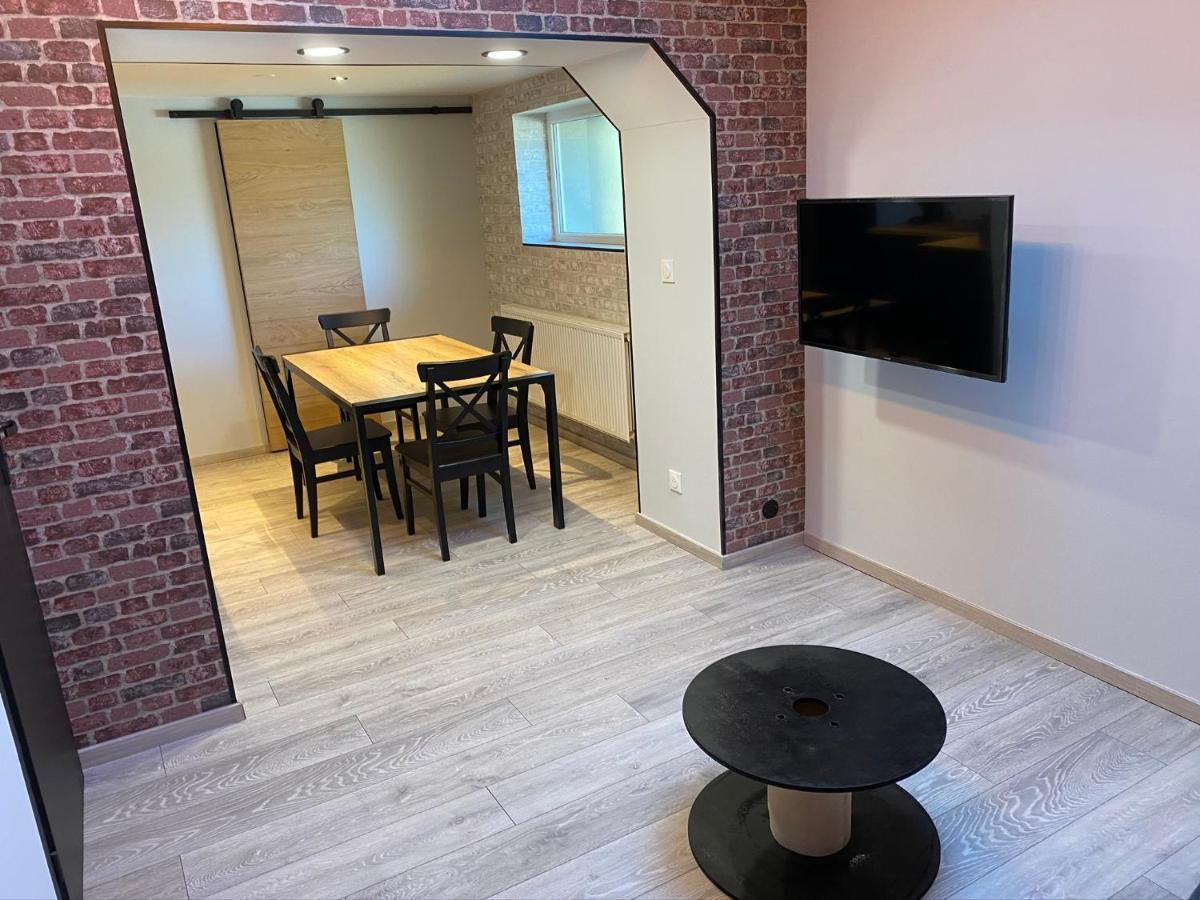 Logements Equipes A Onnaing Avec Espace Balneo En Option Proche Toyota, Autoroute Et Valenciennes Exterior foto