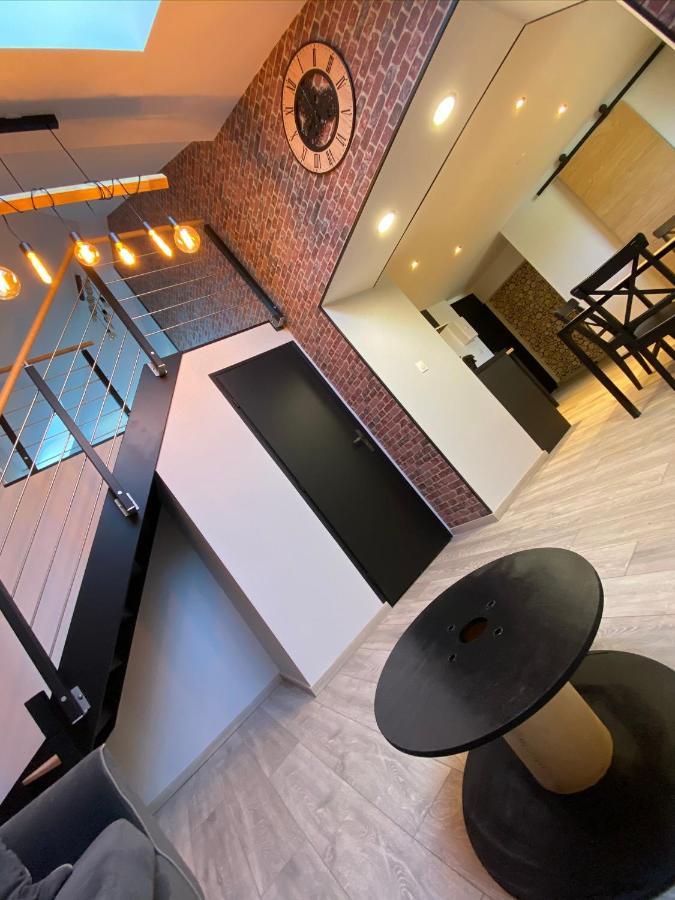 Logements Equipes A Onnaing Avec Espace Balneo En Option Proche Toyota, Autoroute Et Valenciennes Exterior foto