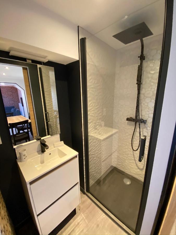 Logements Equipes A Onnaing Avec Espace Balneo En Option Proche Toyota, Autoroute Et Valenciennes Exterior foto