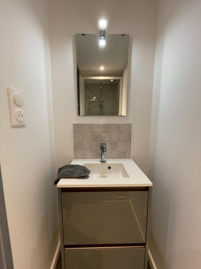 Logements Equipes A Onnaing Avec Espace Balneo En Option Proche Toyota, Autoroute Et Valenciennes Exterior foto