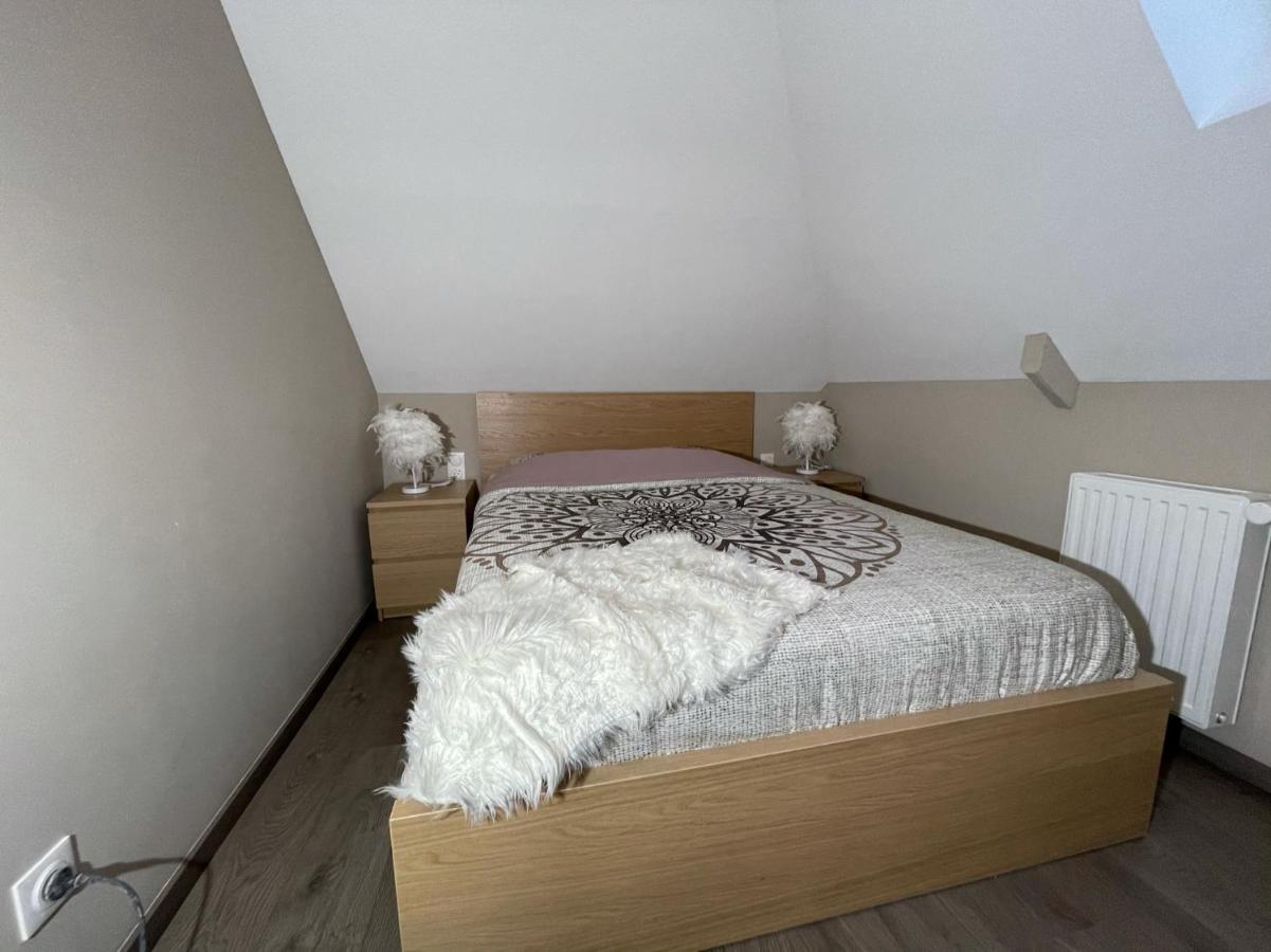 Logements Equipes A Onnaing Avec Espace Balneo En Option Proche Toyota, Autoroute Et Valenciennes Exterior foto
