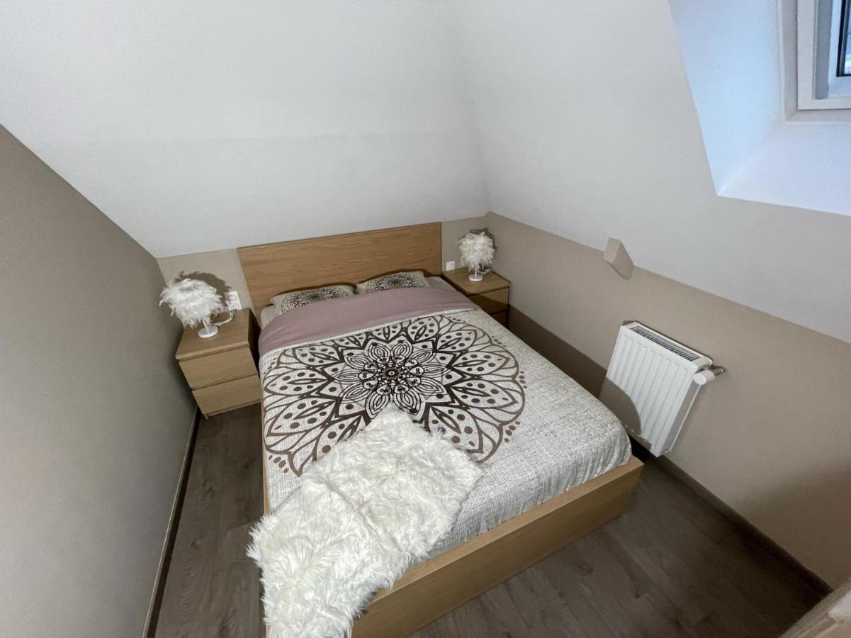 Logements Equipes A Onnaing Avec Espace Balneo En Option Proche Toyota, Autoroute Et Valenciennes Exterior foto